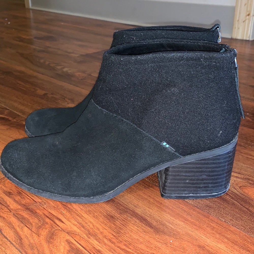 Tom’s Black Suede Booties